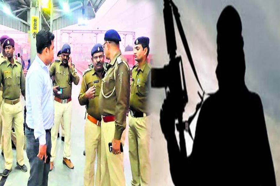 Threatening to blow up Sonpur fair and Hajipur railway station